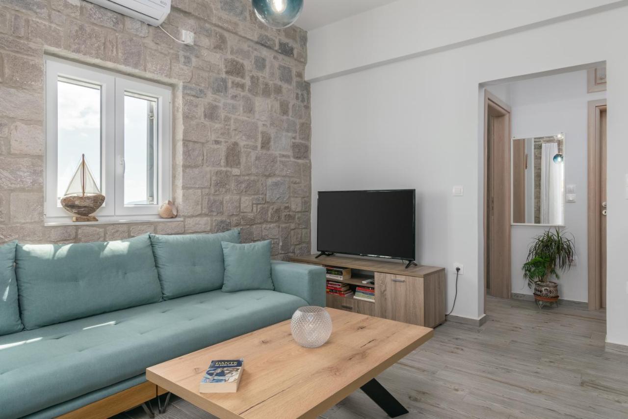 Balliu Apartment Triovasalos Exterior photo